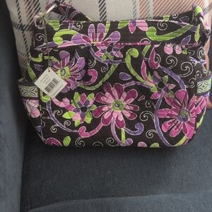 🍀3/$25 SALE🍀Vera Bradley Black and Pink Floral Shoulder Bag